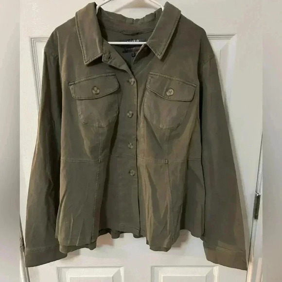 Torrid‎ women’s button down jacket - Picture 1 of 6